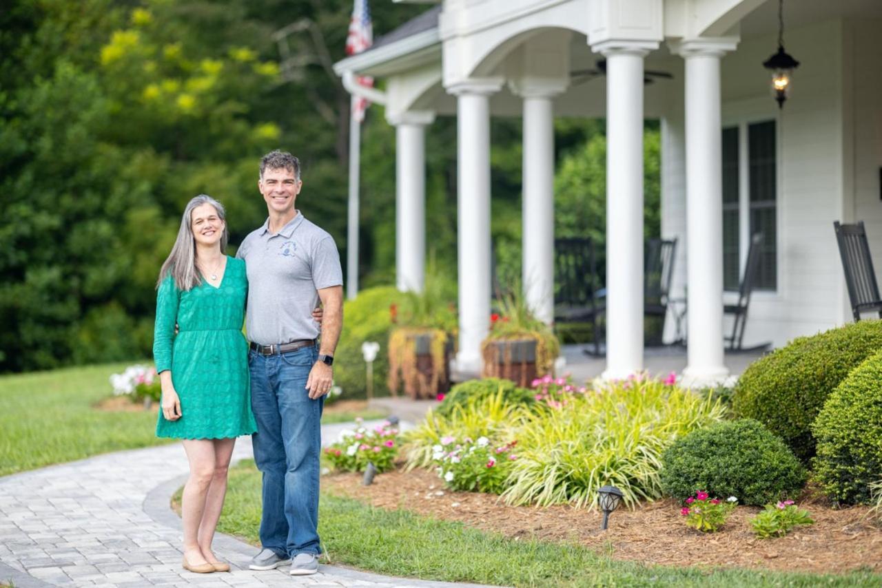 Bed & Breakfast On Tiffany Hill Mills River Exterior foto